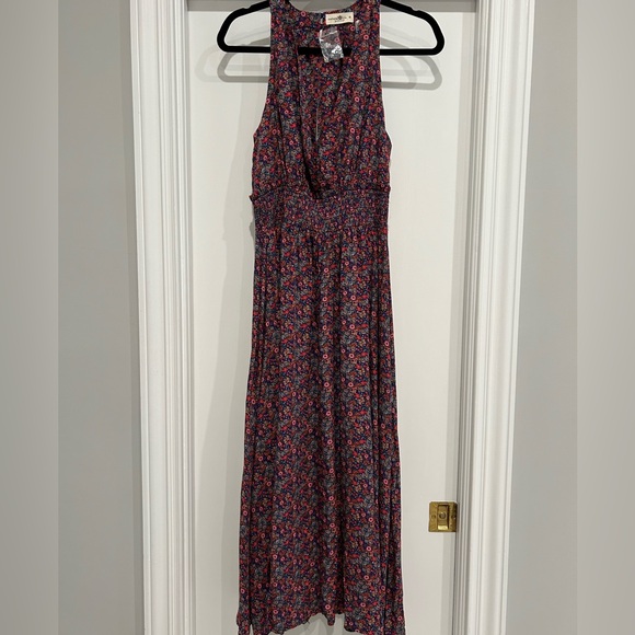 Natural life mulit-colored floral v-neck dress. NWOT. Size M. - Picture 4 of 9